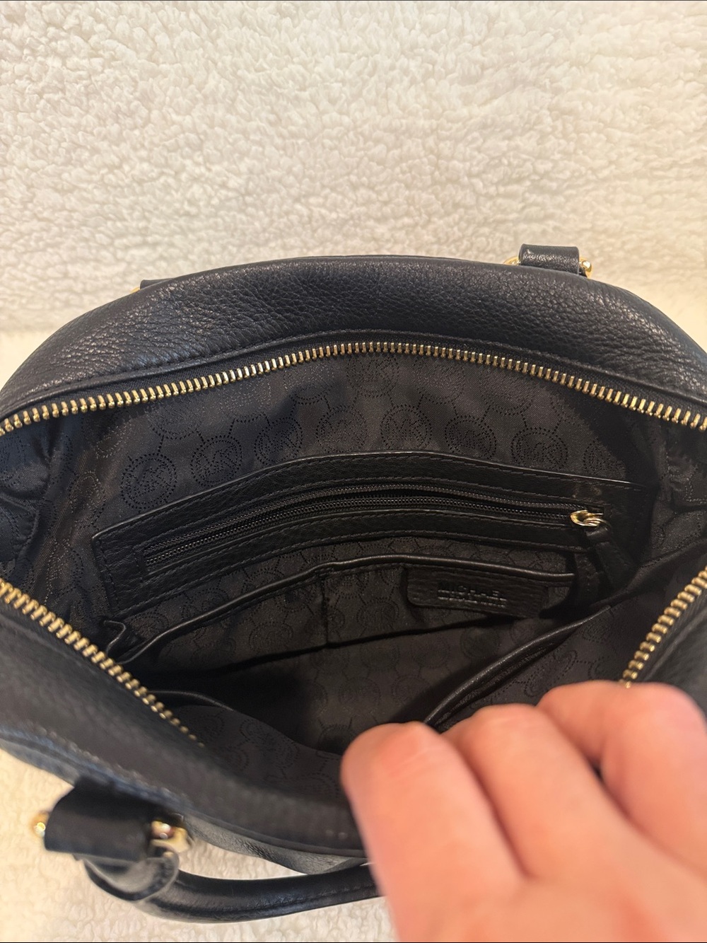 Micheal Kors | Bedford Satchel 
Pebbled leather - large bag - Picture 8 of 12